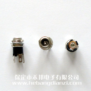 DC-025电(diàn)源座 内(nèi)径2.5